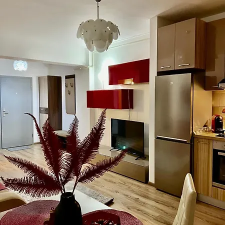 Kyan Apartment